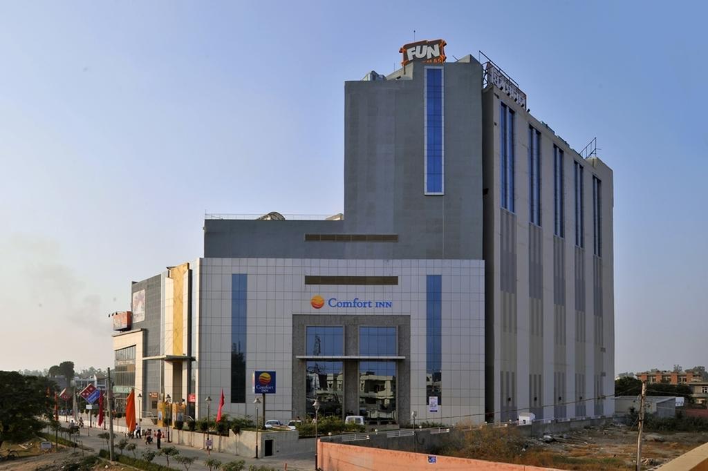 Comfort Inn Tulip Heights Bathinda Kültér fotó